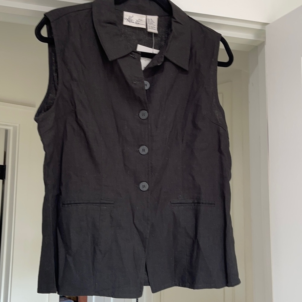 Black linen top